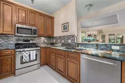 315 Old River Road #6, Lincoln, RI 02838 - Photo 9