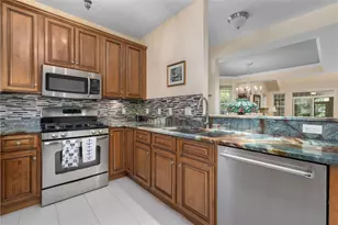 315 Old River Rd, Lincoln, RI 02838 - Photo 9
