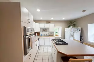 4646 Post Rd, Warwick, RI 02818 - Photo 7