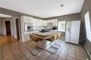 4646 Post Rd, Warwick, RI 02818 - Photo 9
