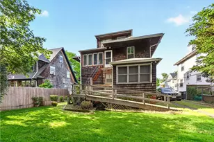 136 Armington St, Cranston, RI 02910 - Photo 27