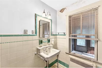 136 Armington Street, Cranston, RI 02910 - Photo 21