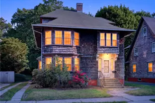 136 Armington St, Cranston, RI 02910 - Photo 31