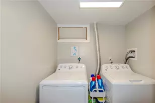 68 Brookside Ave, North Providence, RI 02911 - Photo 21