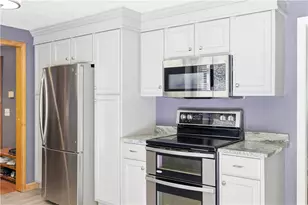 584 Hartford Pike, Scituate, RI 02857 - Photo 7