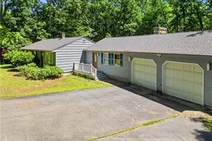 584 Hartford Pike, Scituate, RI 02857 - Photo 3
