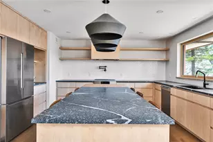 2717 Commodore Oliver Hazard Perry Hwy, South Kingstown, RI 02879 - Photo 15