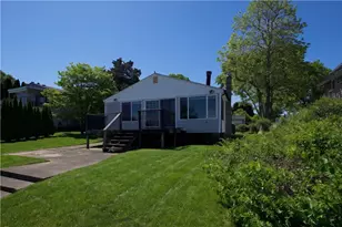 151 Conanicus Rd, Narragansett, RI 02882 - Photo 19