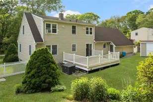 14 Driftwood Dr, Charlestown, RI 02813 - Photo 3