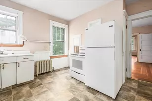 78 Grotto Ave, Providence, RI 02906 - Photo 11