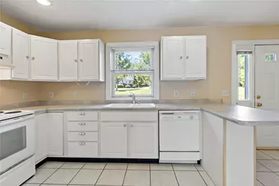 41 Charles Drive #2, Tiverton, RI 02878 - Photo 5