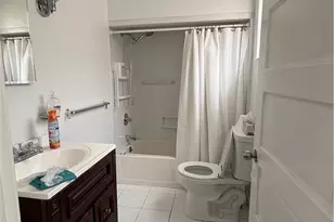 46 Humboldt Ave, Pawtucket, RI 02860 - Photo 3