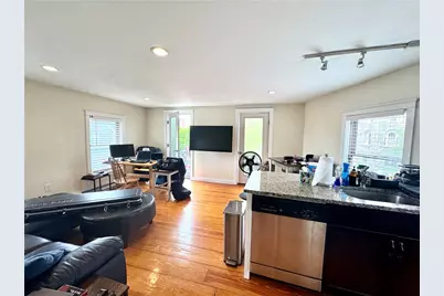 3 Spring Street #2, Newport, RI 02840 - Photo 3