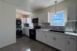 57 Garden St, Pawtucket, RI 02860 - Photo 9