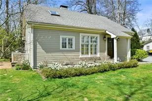 397 Gibbs Ave, Newport, RI 02840 - Photo 3