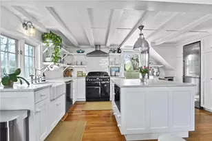 397 Gibbs Ave, Newport, RI 02840 - Photo 13