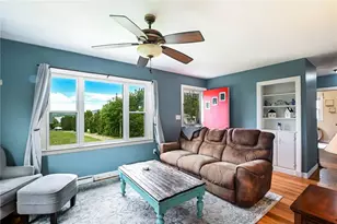 27 Alan Ave, Portsmouth, RI 02871 - Photo 5