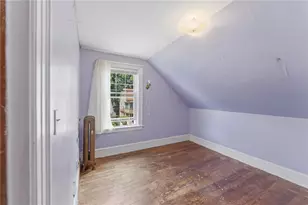 220 Lenox Ave, Providence, RI 02907 - Photo 29