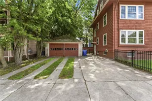 220 Lenox Ave, Providence, RI 02907 - Photo 39