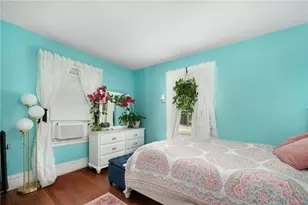 341 Lloyd Ave, Providence, RI 02906 - Photo 13