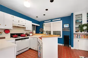 341 Lloyd Ave, Providence, RI 02906 - Photo 11