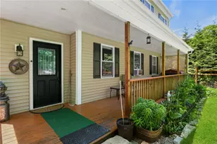 193 Lake Washington Dr, Glocester, RI 02814 - Photo 3