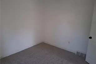 103 Roger Williams Ave, East Providence, RI 02916 - Photo 15