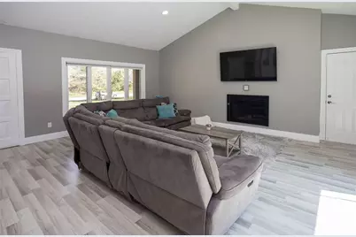 10 Arbor Way, East Greenwich, RI 02818 - Photo 3