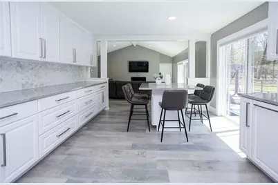 10 Arbor Way, East Greenwich, RI 02818 - Photo 9