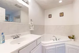 51 Glendale Rd Rd, Narragansett, RI 02882 - Photo 39