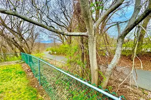 32 Silva St, Cumberland, RI 02864 - Photo 5