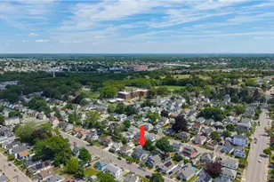 290 W Forest Ave, Pawtucket, RI 02860 - Photo 41