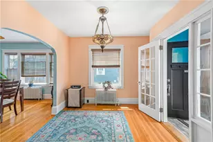 290 W Forest Ave, Pawtucket, RI 02860 - Photo 5