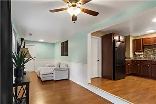 19 Watkins Ave, Cranston, RI 02920 - Photo 11