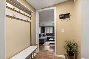 19 Watkins Ave, Cranston, RI 02920 - Photo 23