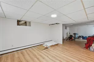 24 Seymour St, Warren, RI 02885 - Photo 17