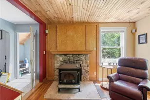25 Pineland St, North Kingstown, RI 02852 - Photo 15