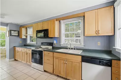 25 Pineland Street, North Kingstown, RI 02852 - Photo 19