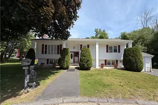 6 Balsam Ct, Johnston, RI 02919 - Photo 1