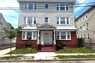 93 Lexington St, Providence, RI 02907 - Photo 1