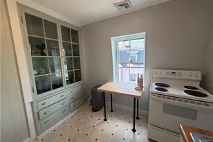 44 Everett St, Newport, RI 02840 - Photo 5