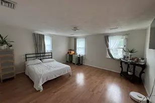 40 Pettis Dr, Warwick, RI 02889 - Photo 17