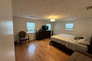 40 Pettis Dr, Warwick, RI 02889 - Photo 13