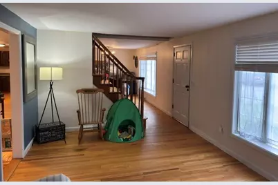 40 Pettis Drive, Warwick, RI 02889 - Photo 5