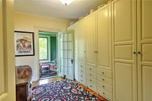26 Diman Pl, Providence, RI 02906 - Photo 17