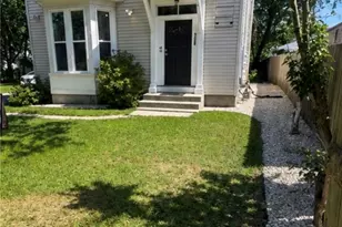 126 Washington St, Warwick, RI 02888 - Photo 1