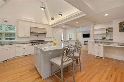 30 Angell Court, Warwick, RI 02889 - Photo 9