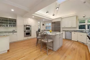 30 Angell Ct, Warwick, RI 02889 - Photo 9