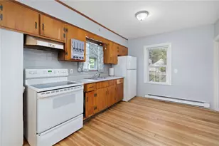 68 Covel Cir, Warwick, RI 02888 - Photo 17
