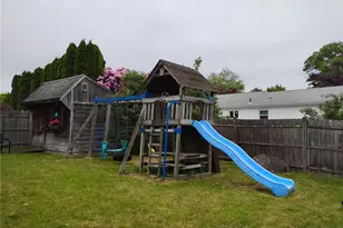 14 Elmhurst Dr, Smithfield, RI 02828 - Photo 11